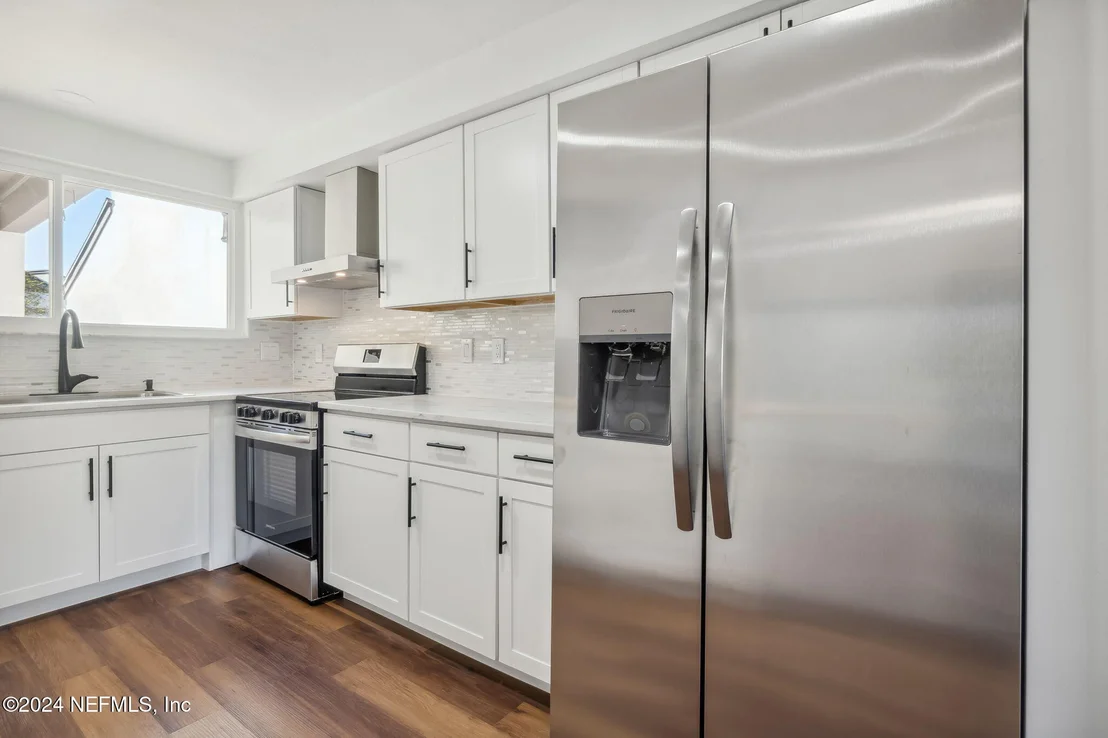 Photo of 7826 LINKSIDE Drive