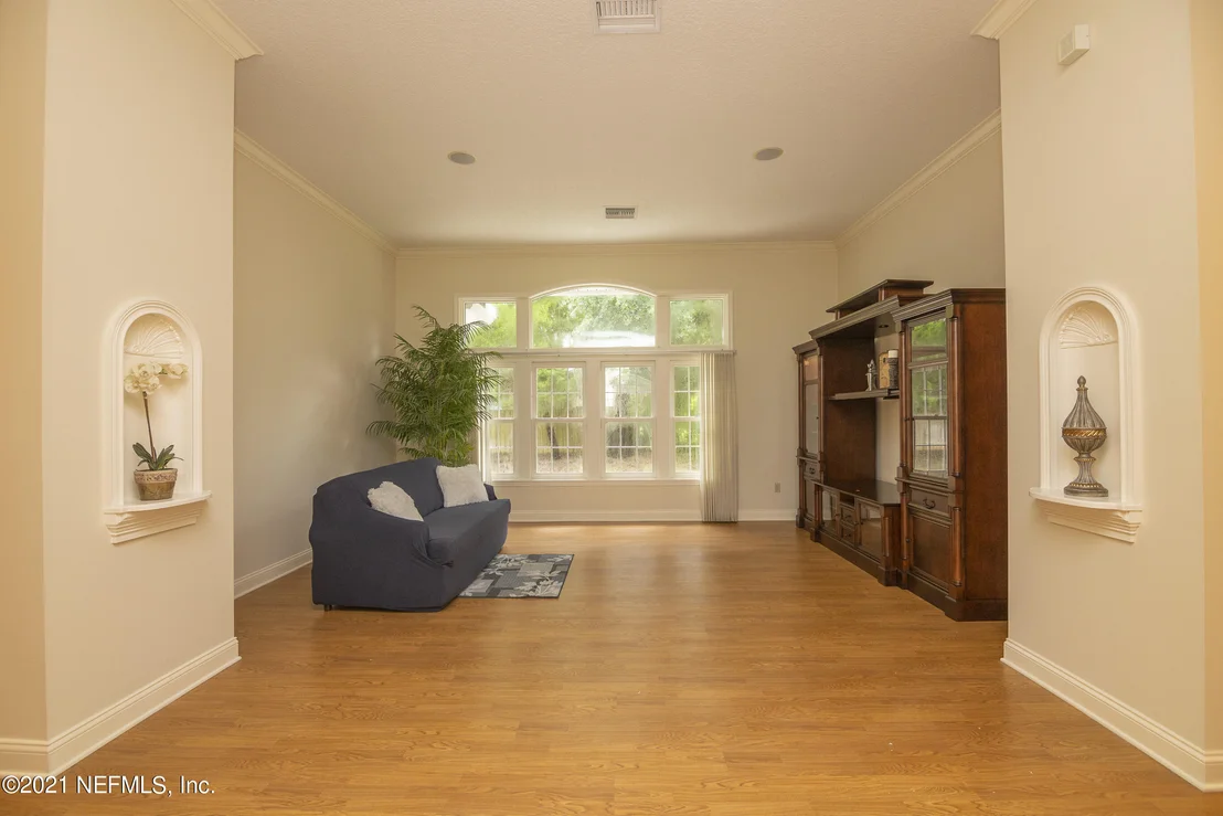 Photo of 705 WILKES Court