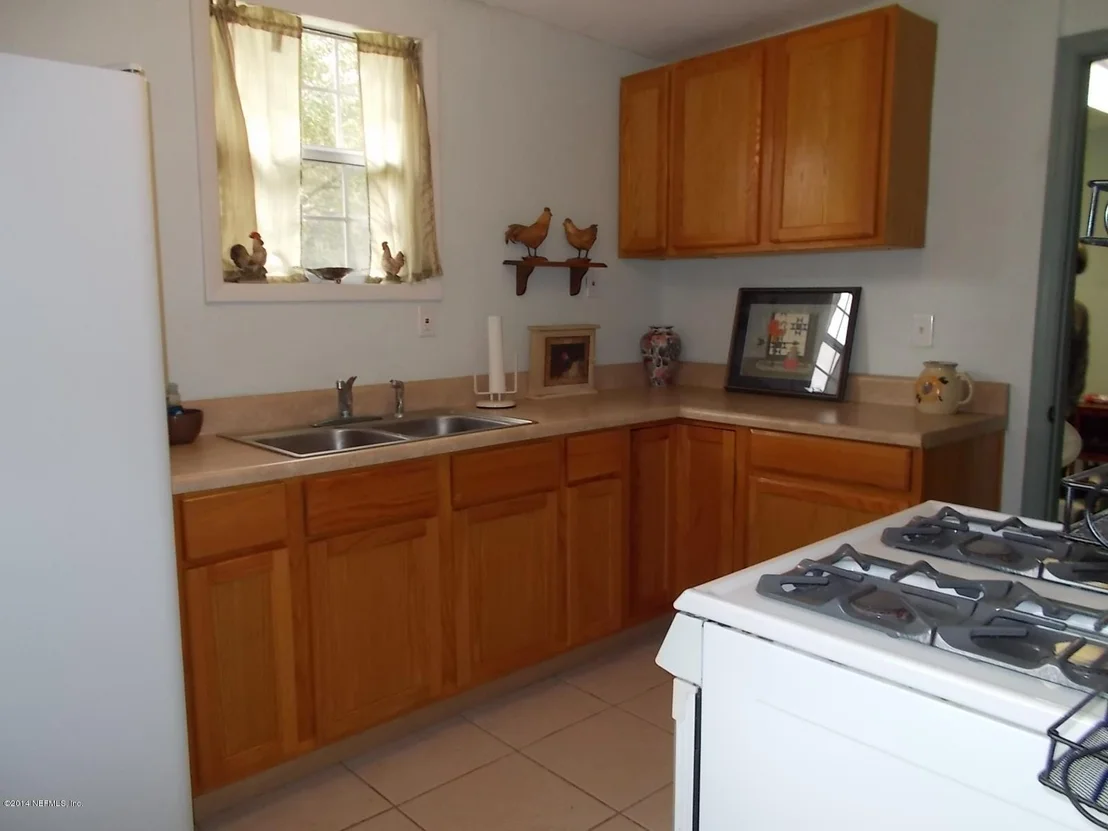 Photo of 9200 Plummer Road