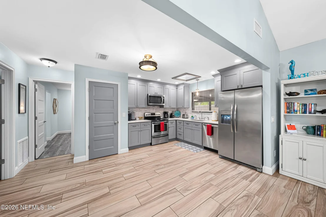 Photo of 602 ST AUGUSTINE SOUTH Drive