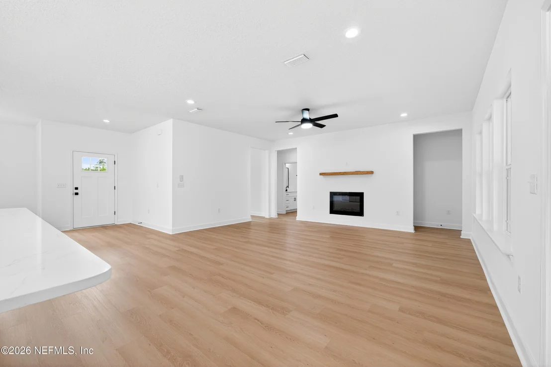Photo of 183 CRESTVIEW Drive