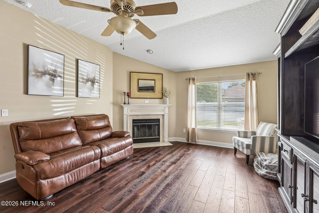 Photo of 573 WELLHOUSE Drive