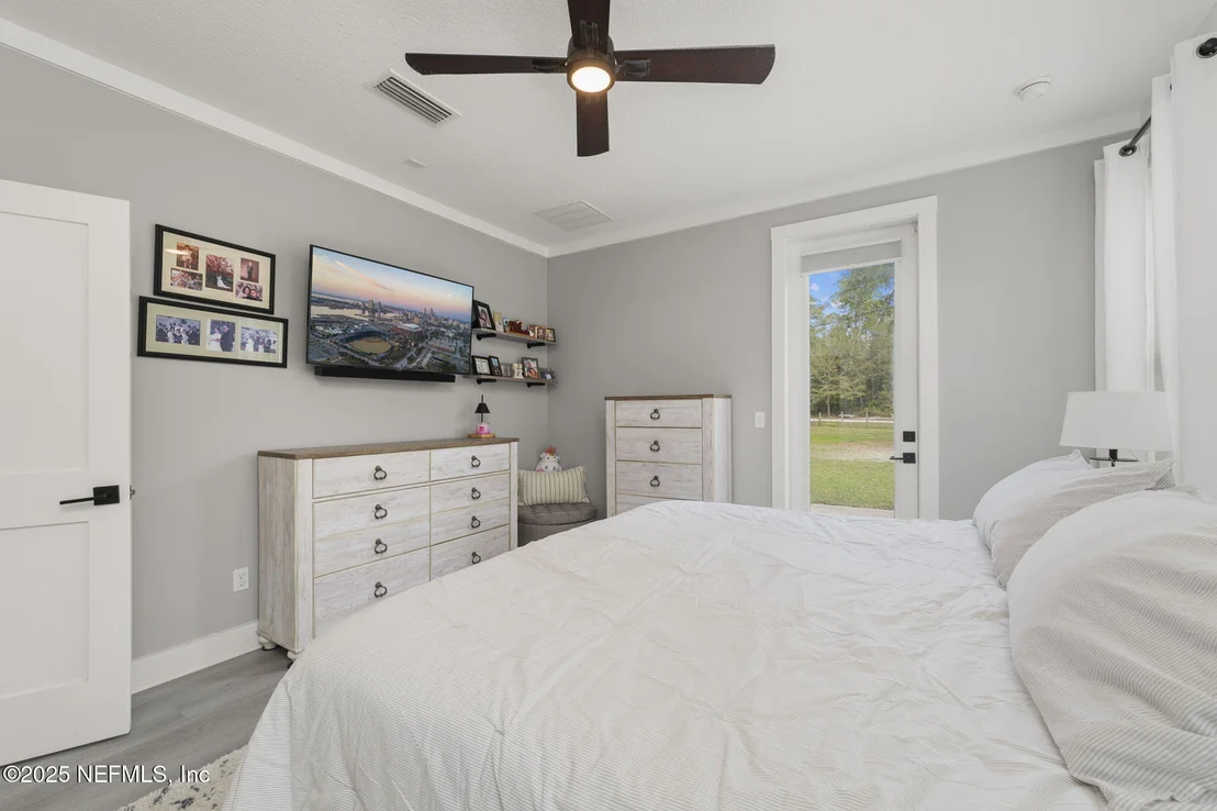 Photo of 1499 SHEFFIELD Road