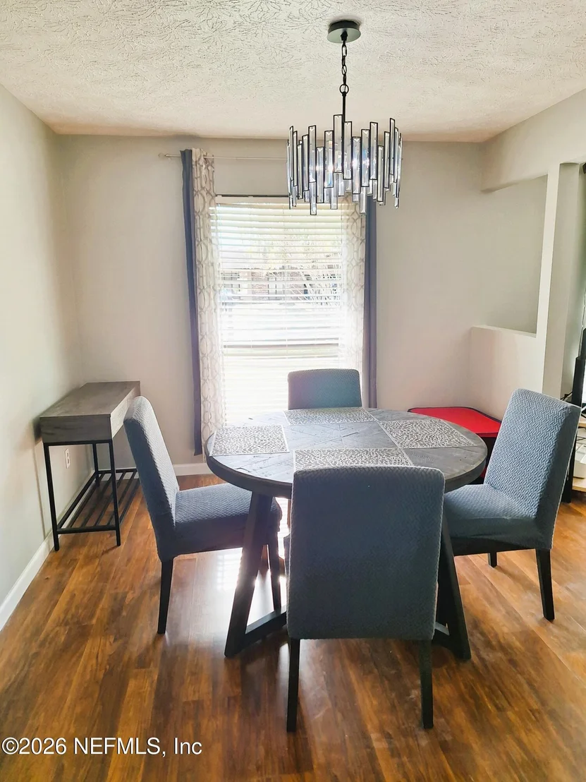 Photo of 1692 BARTLETT Avenue