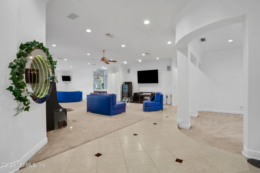 Photo of 225 CLEARLAKE Drive