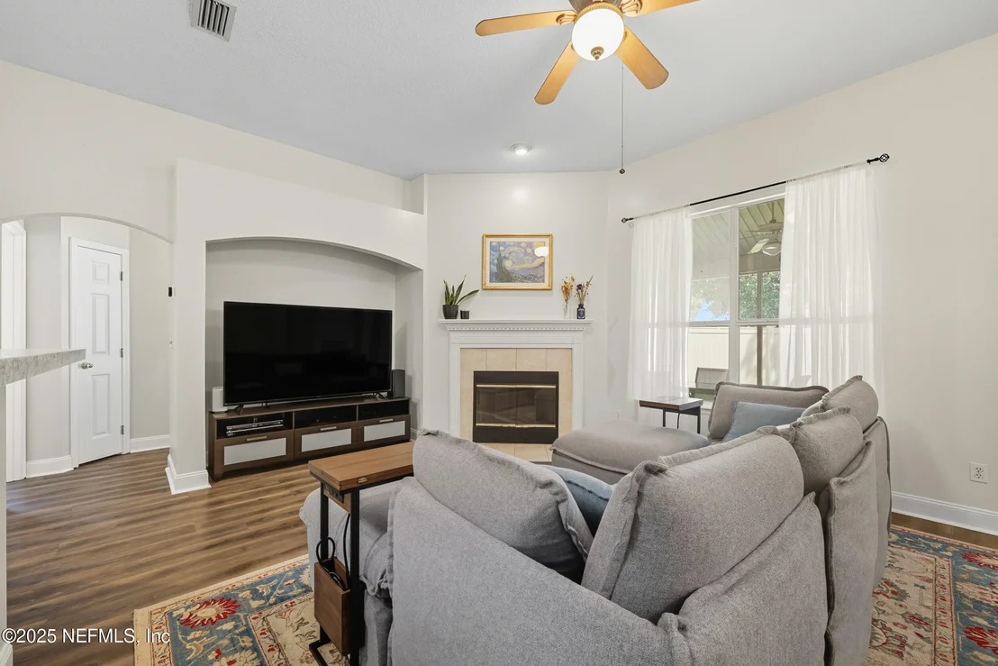 Photo of 4529 MAINMAST Lane
