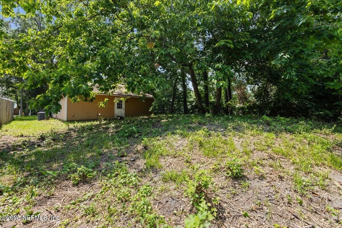 Photo of 4527 CLAIRMONT Road