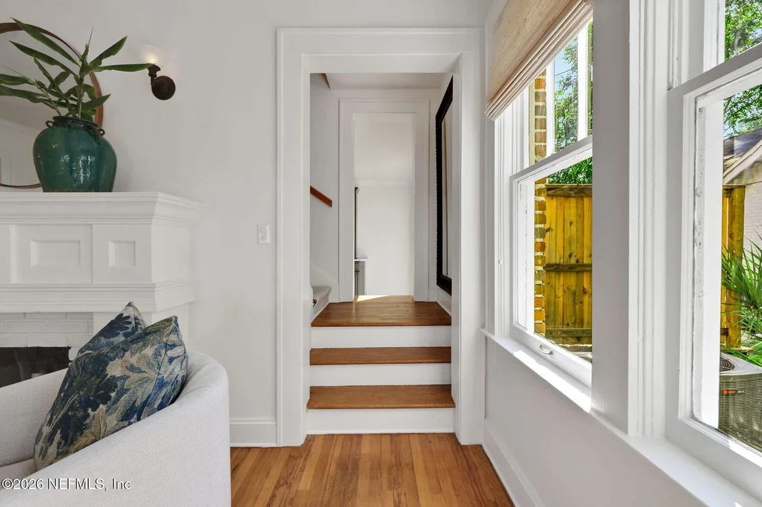 Photo of 1345 TALBOT Avenue