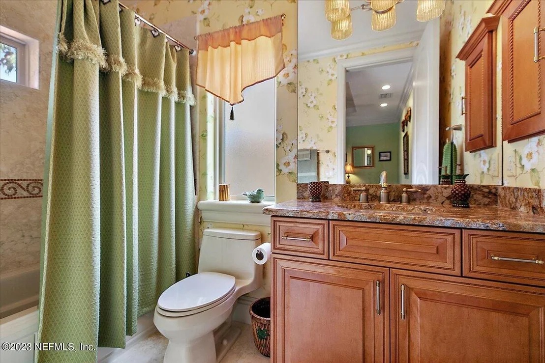 Photo of 1261 DELFINO Drive