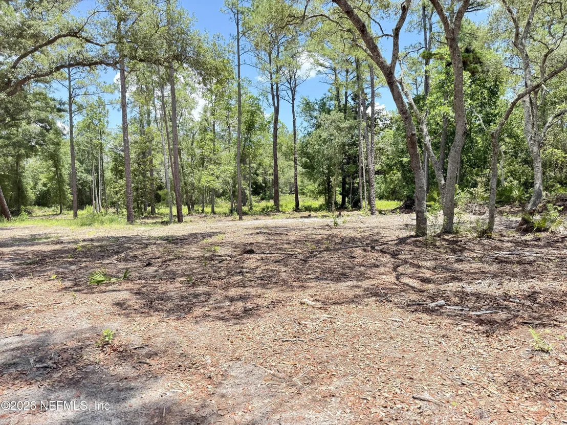 Photo of 438 CHAMBERLAIN Road