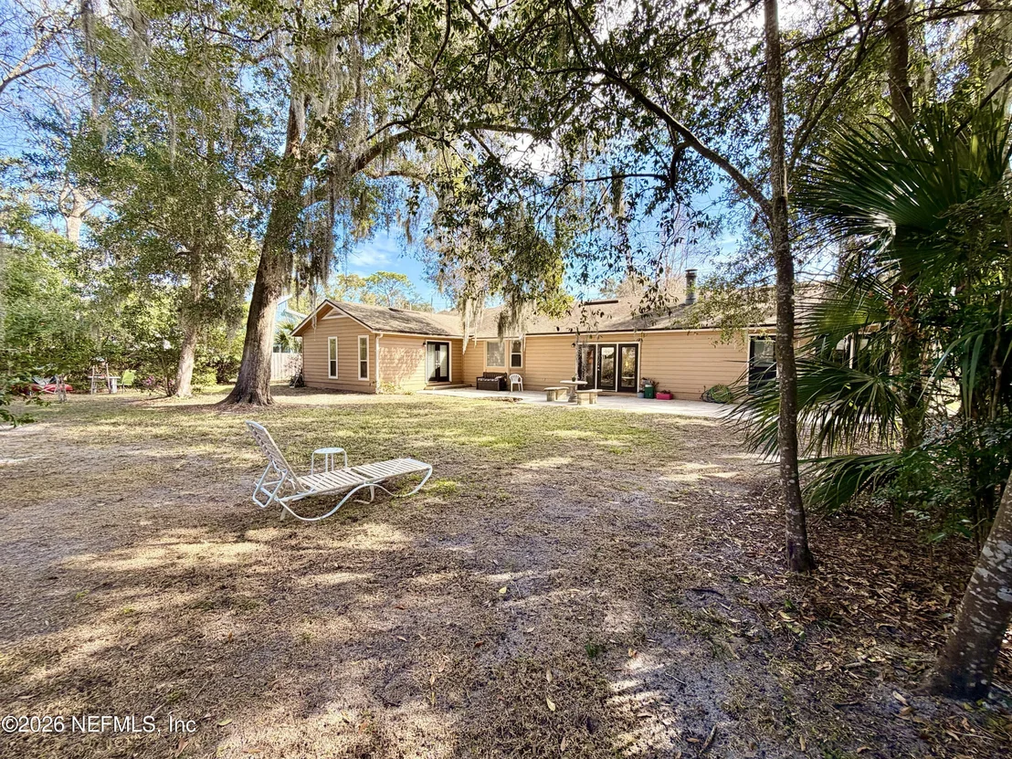 Photo of 2857 BEAUCLERC Road