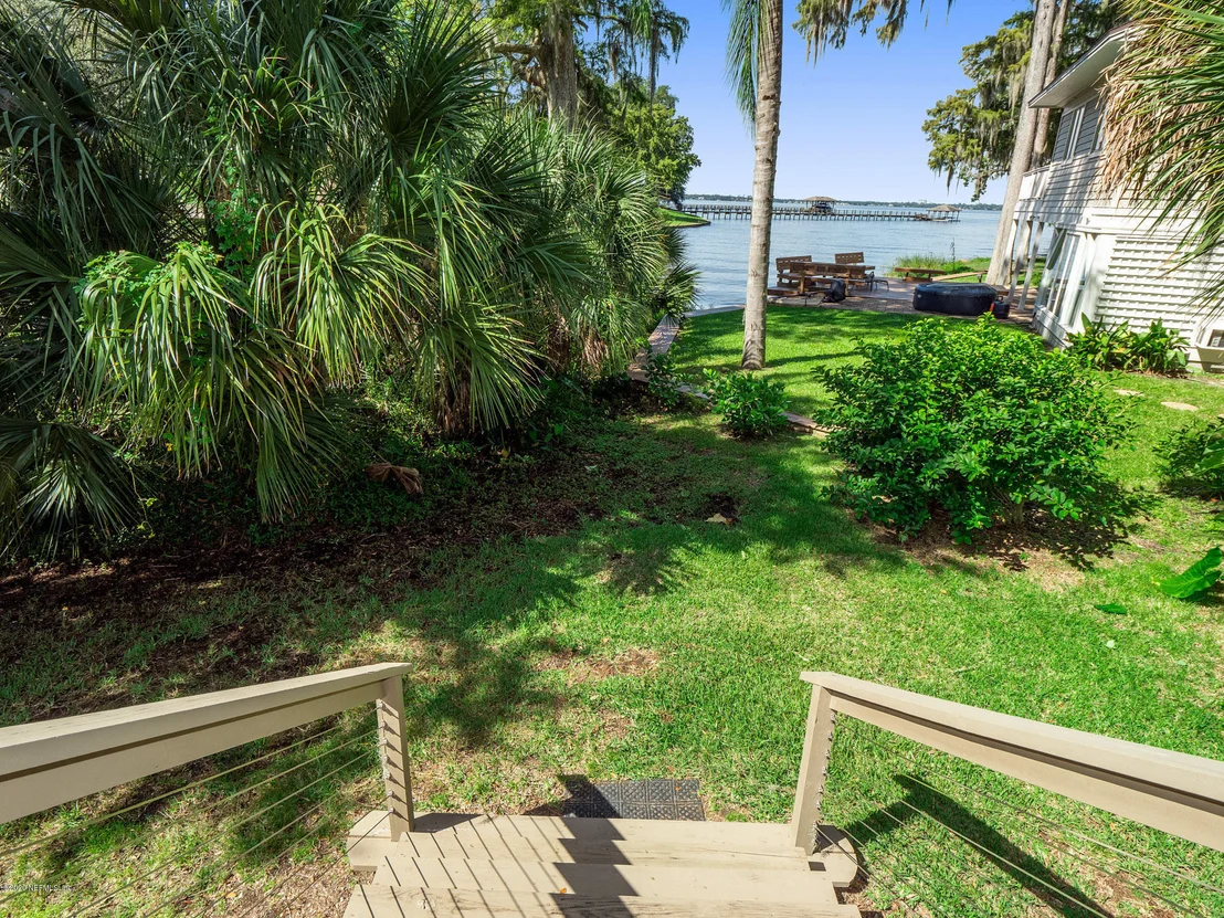 Photo of 906 GREENRIDGE Road