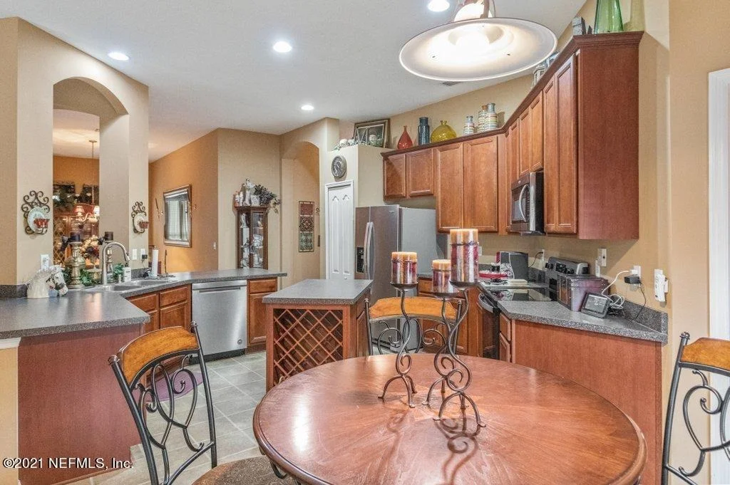 Photo of 581 LONGMILL Lane