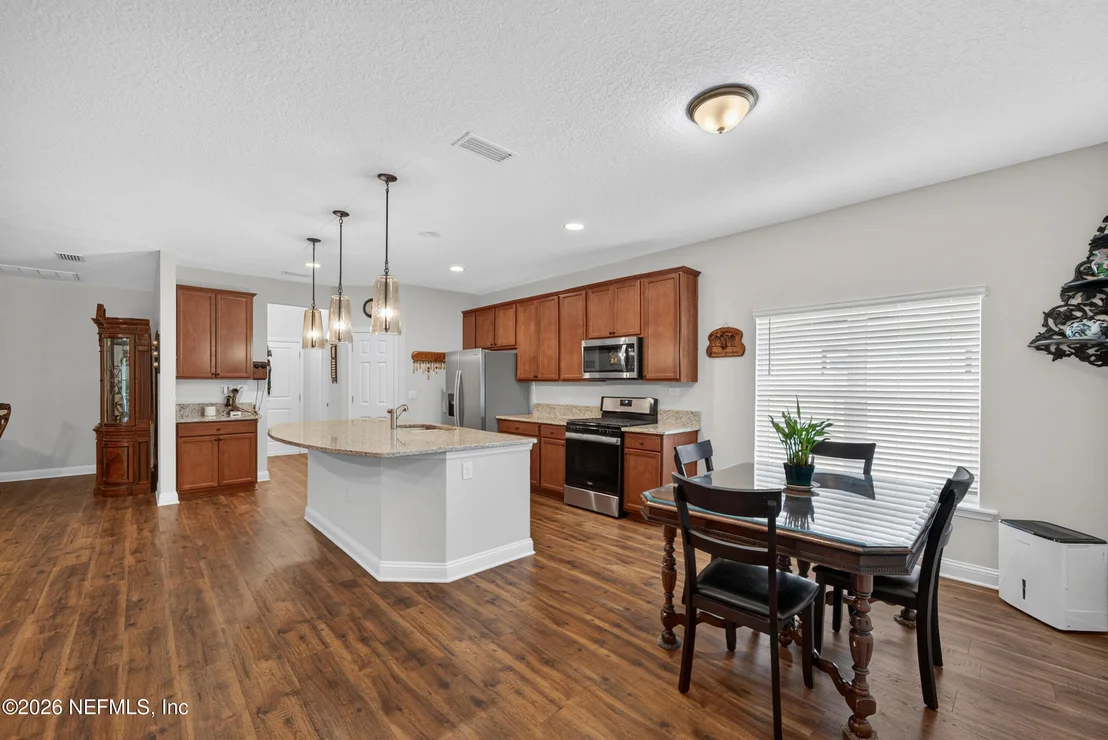 Photo of 620 IVORY PALM Road
