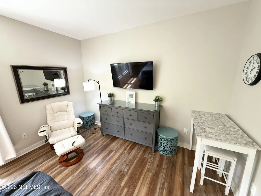 Photo of Unit 211 at 965 REGISTRY Boulevard