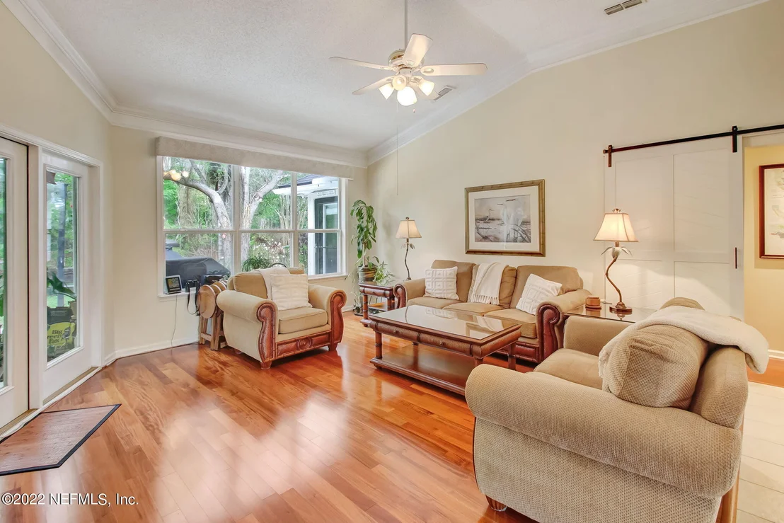 Photo of 3343 CHIMNEY Drive