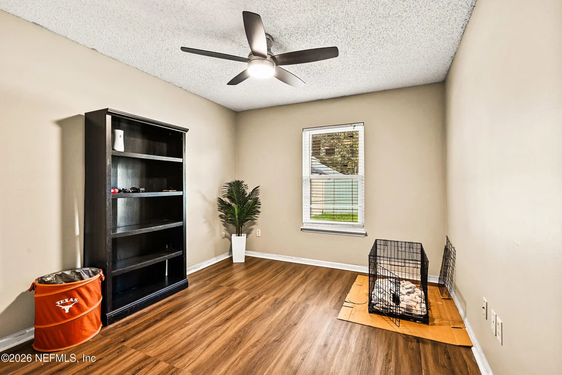 Photo of 1516 GREENWAY Place