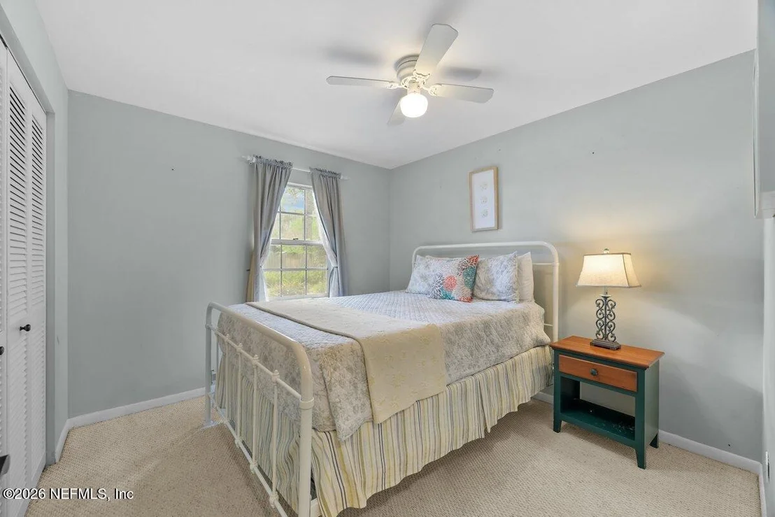 Photo of 409 LOBELIA Road