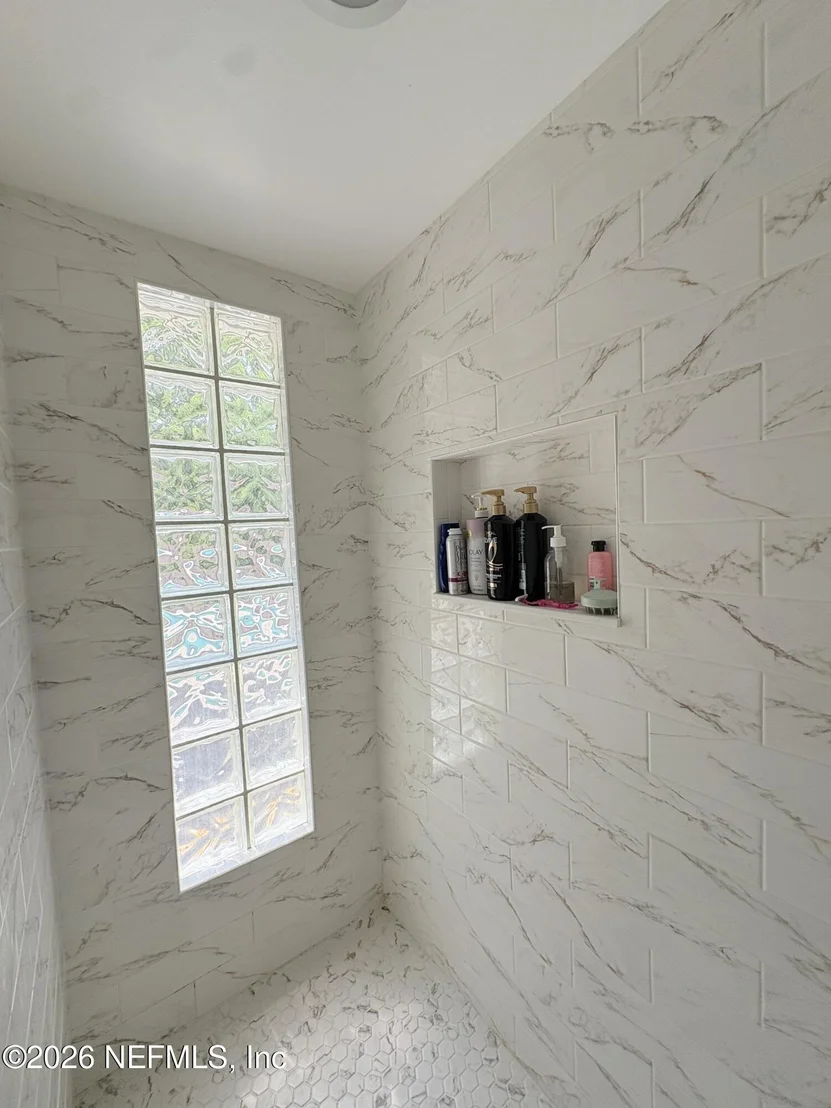 Photo of 105 JOHNS GLEN Drive