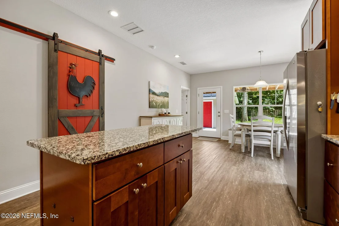 Photo of 9922 BRADLEY Road