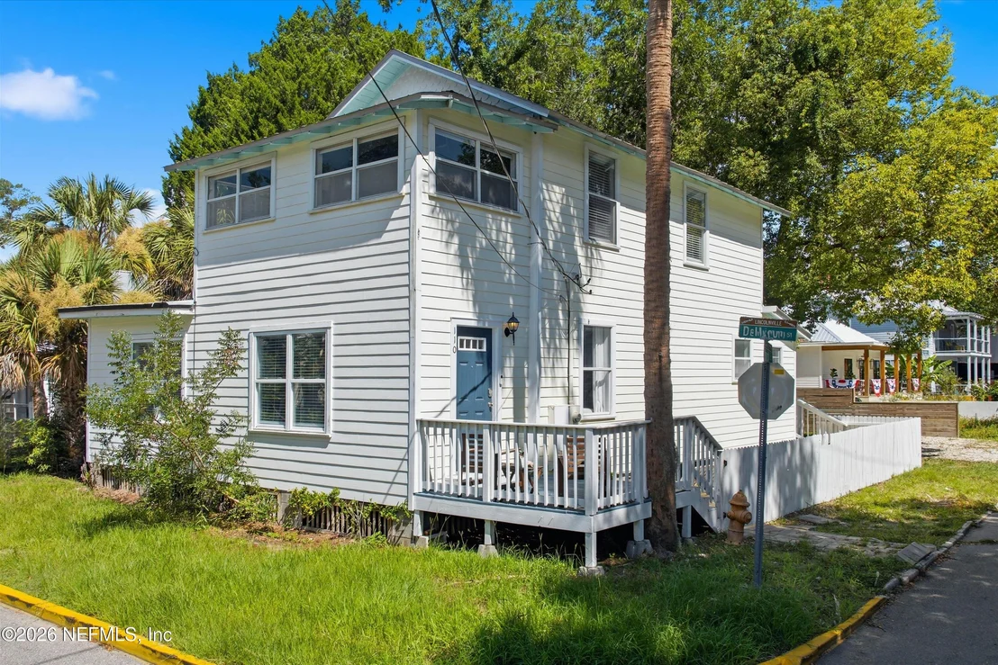 Photo of 110 DE HAVEN Street