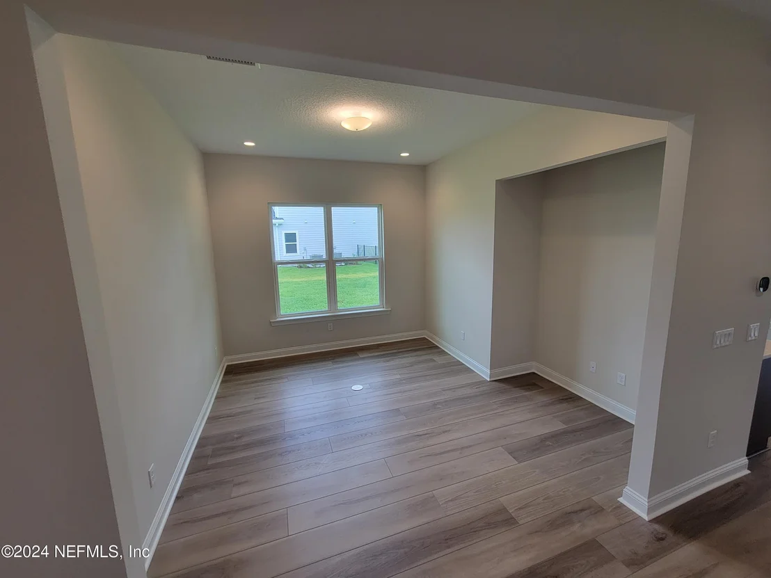 Photo of 281 HILLENDALE Circle
