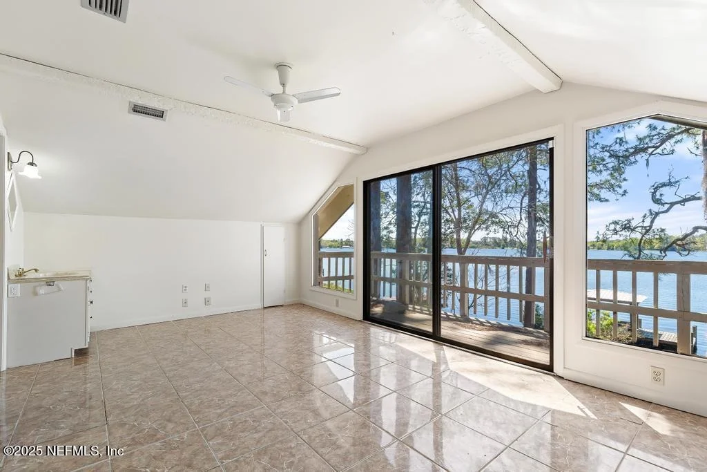 Photo of 159 IDA Boulevard