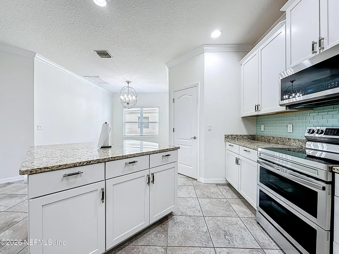 Photo of 651 LOS CAMINOS Street