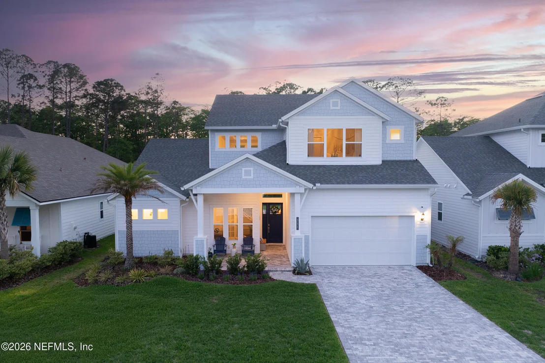Photo of 351 PALM CREST Drive