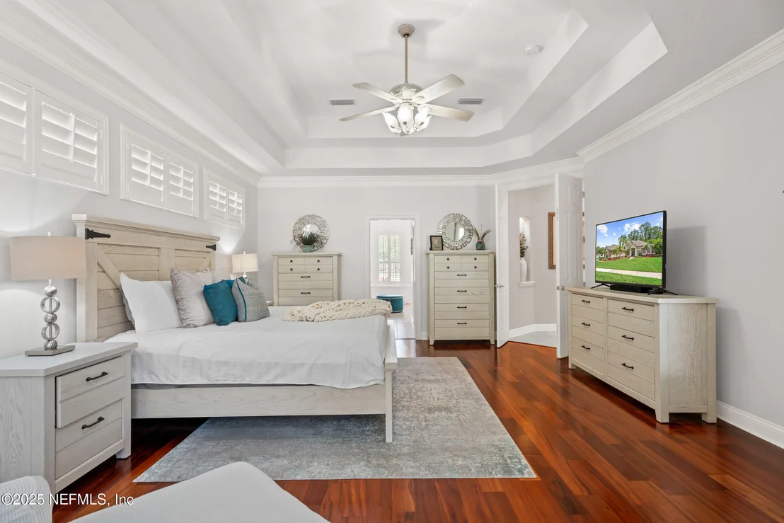 Photo of 389 SUMMERSET Drive