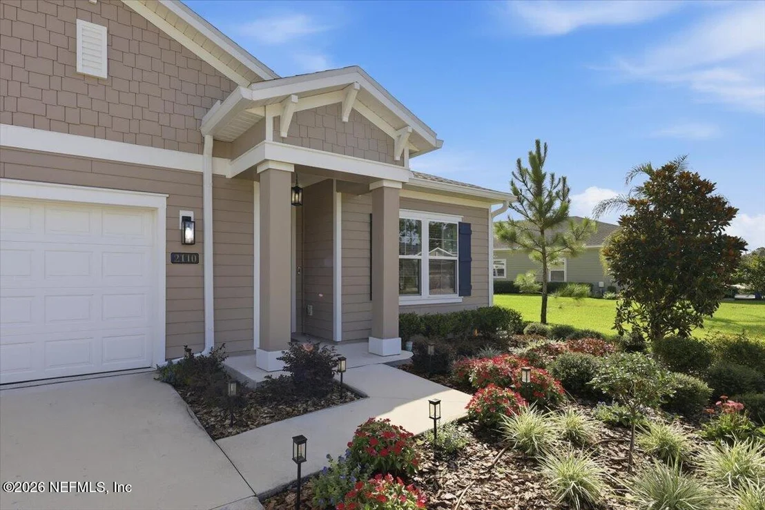 Photo of 2110 RAGLAN Circle