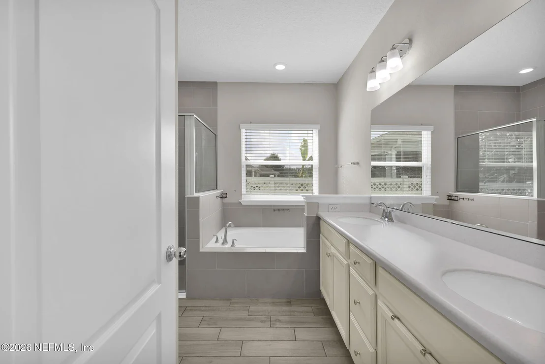 Photo of 3996 ARBOR MILL Circle