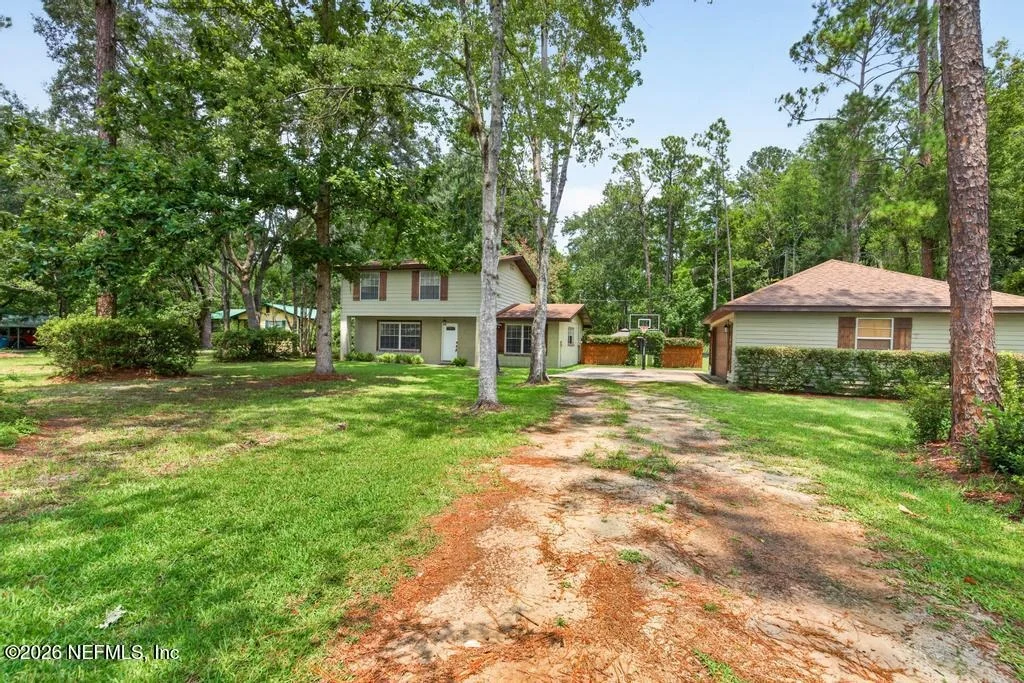 Photo of 54704 CRAVEY Road