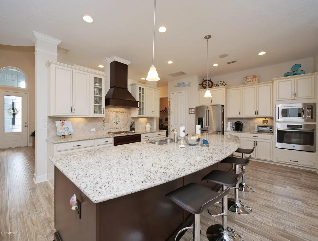 Photo of 453 EAGLE ROCK Drive