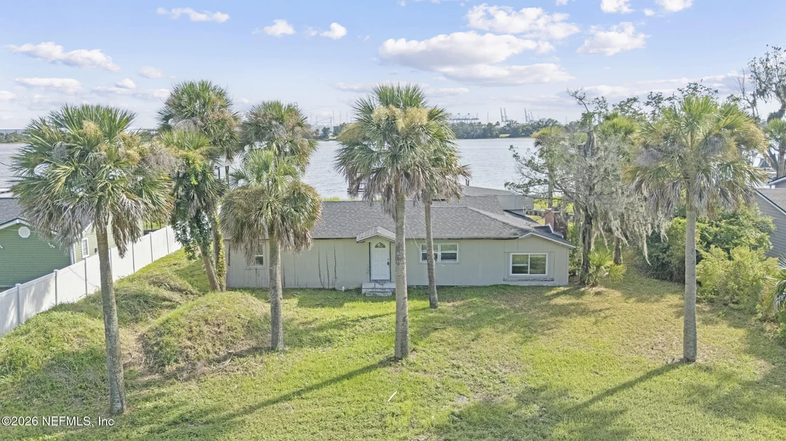 Photo of 5764 HECKSCHER Drive
