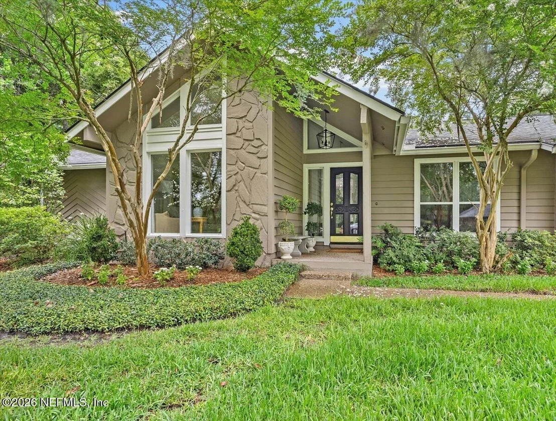 Photo of 8176 BLUE JAY Lane