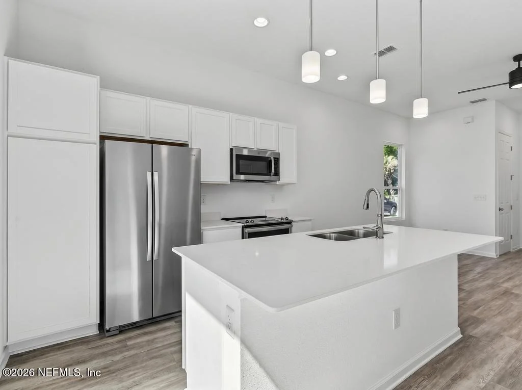 Photo of 11088 PINE Street