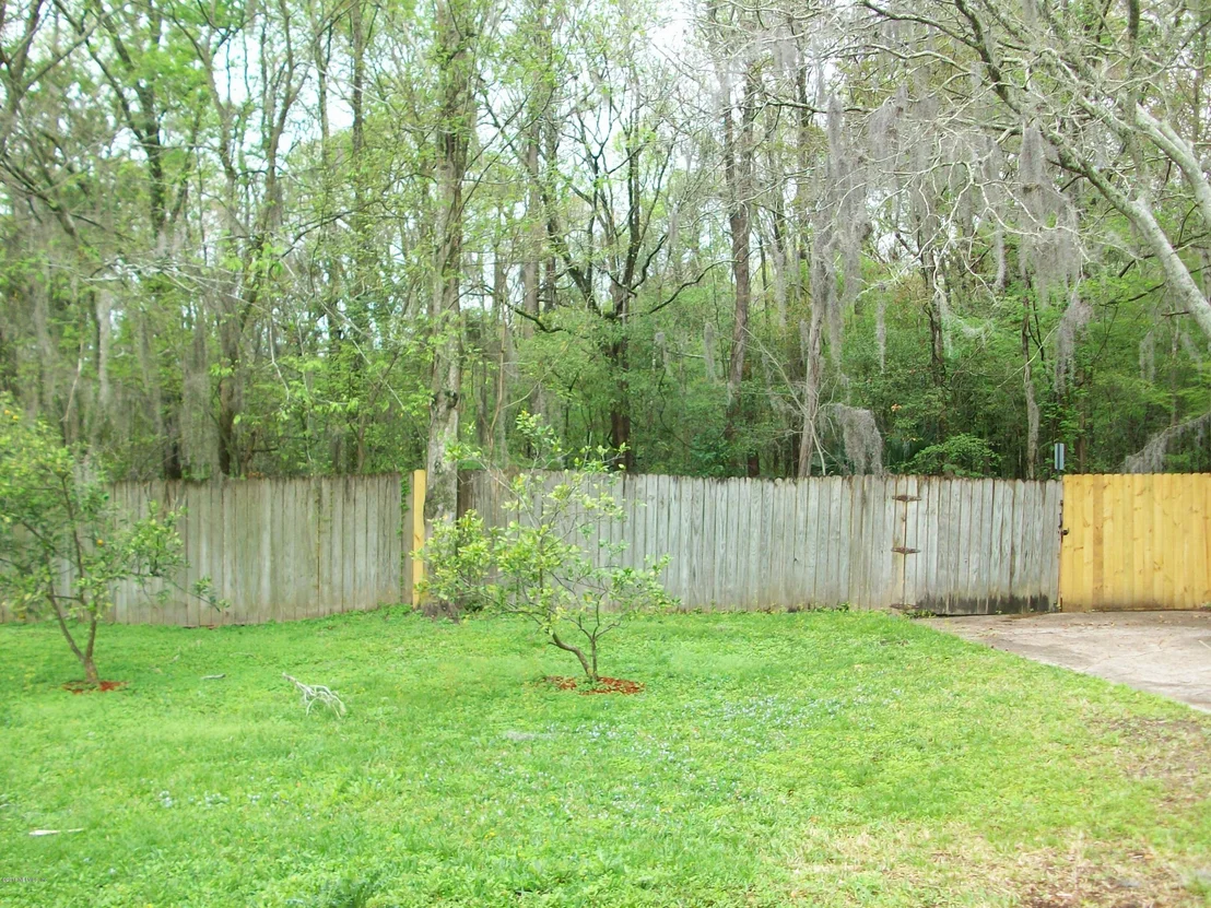 Photo of 1262 ARBOR Circle