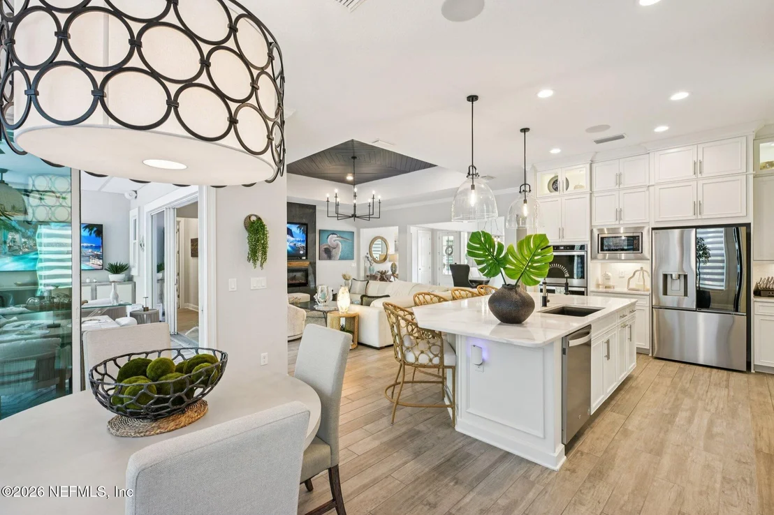 Photo of 32 HIGH OAKS Place