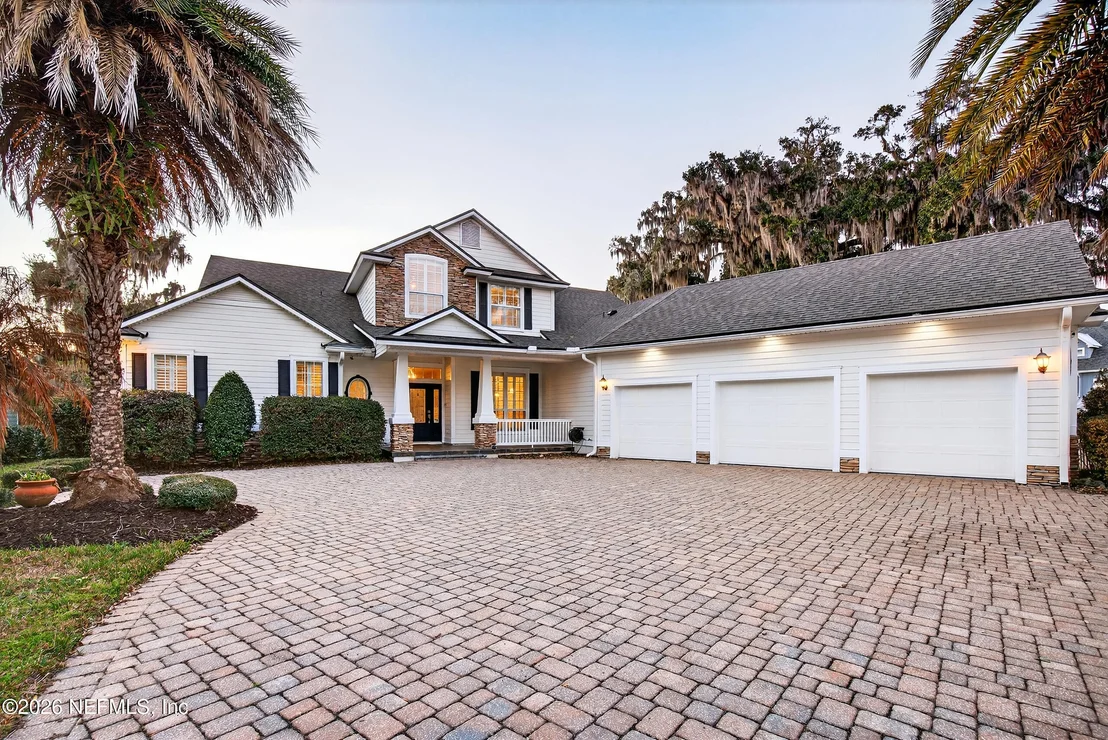 Photo of 1855 MOORINGS Circle