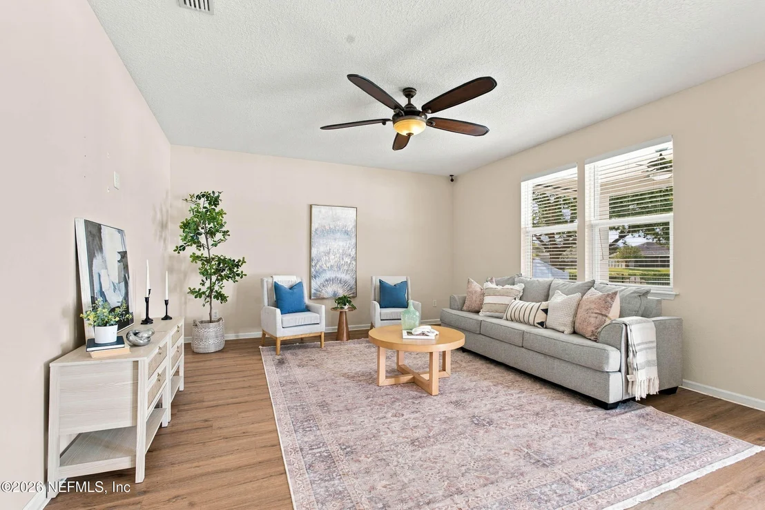 Photo of 219 DEERFIELD GLEN Drive