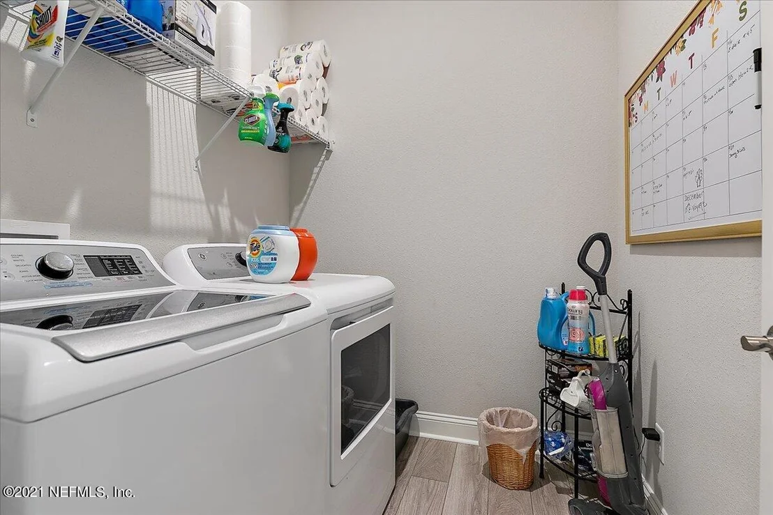 Photo of 105 OAK SHADOW Place