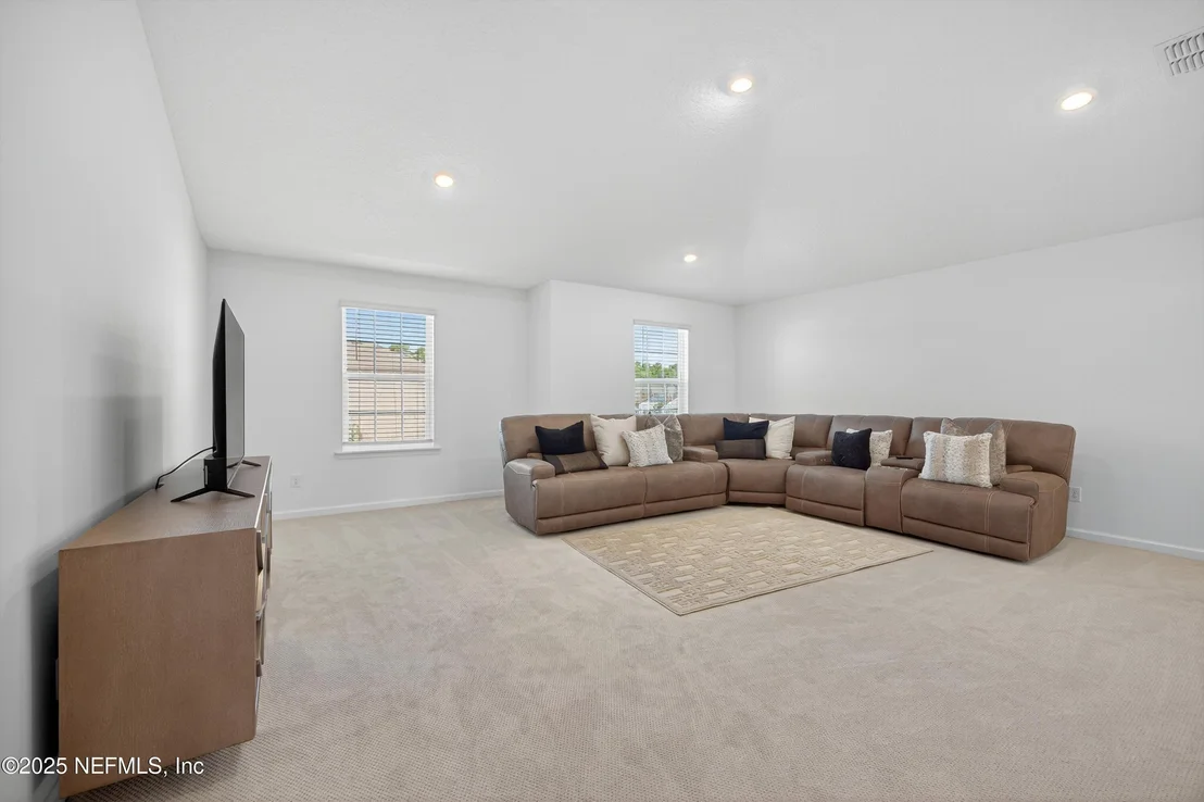Photo of 2113 FEATHEREDGE Way