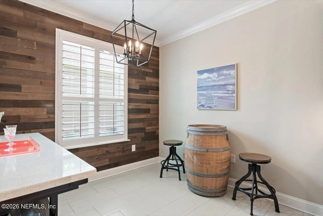 Photo of 472 GLORIETA Drive