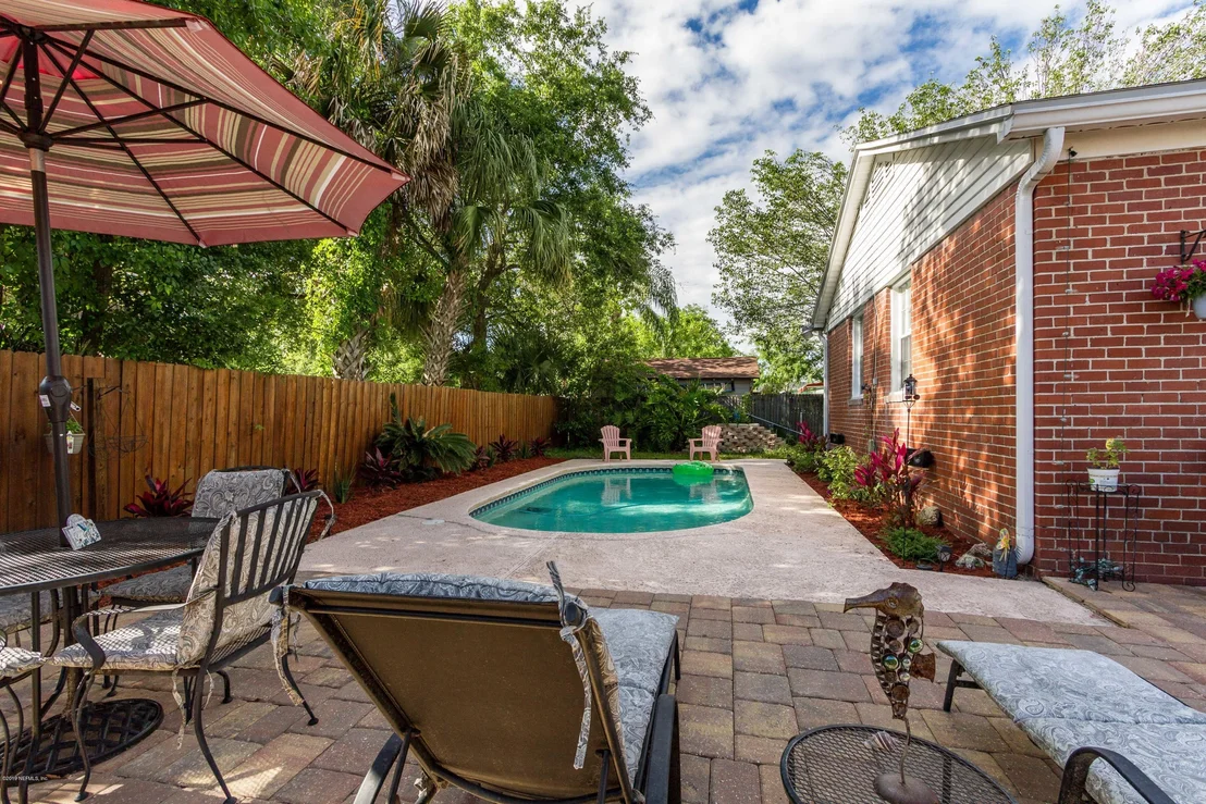 Photo of 2150 TRAYMORE Road