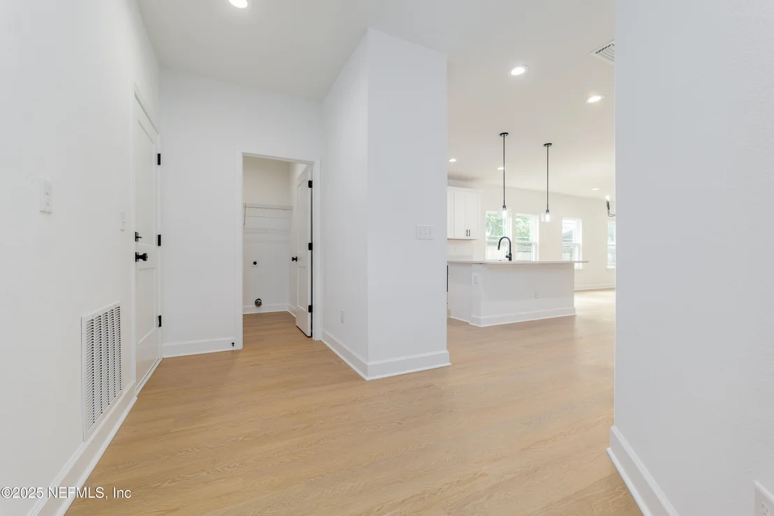 Photo of 1008 CLAY Street