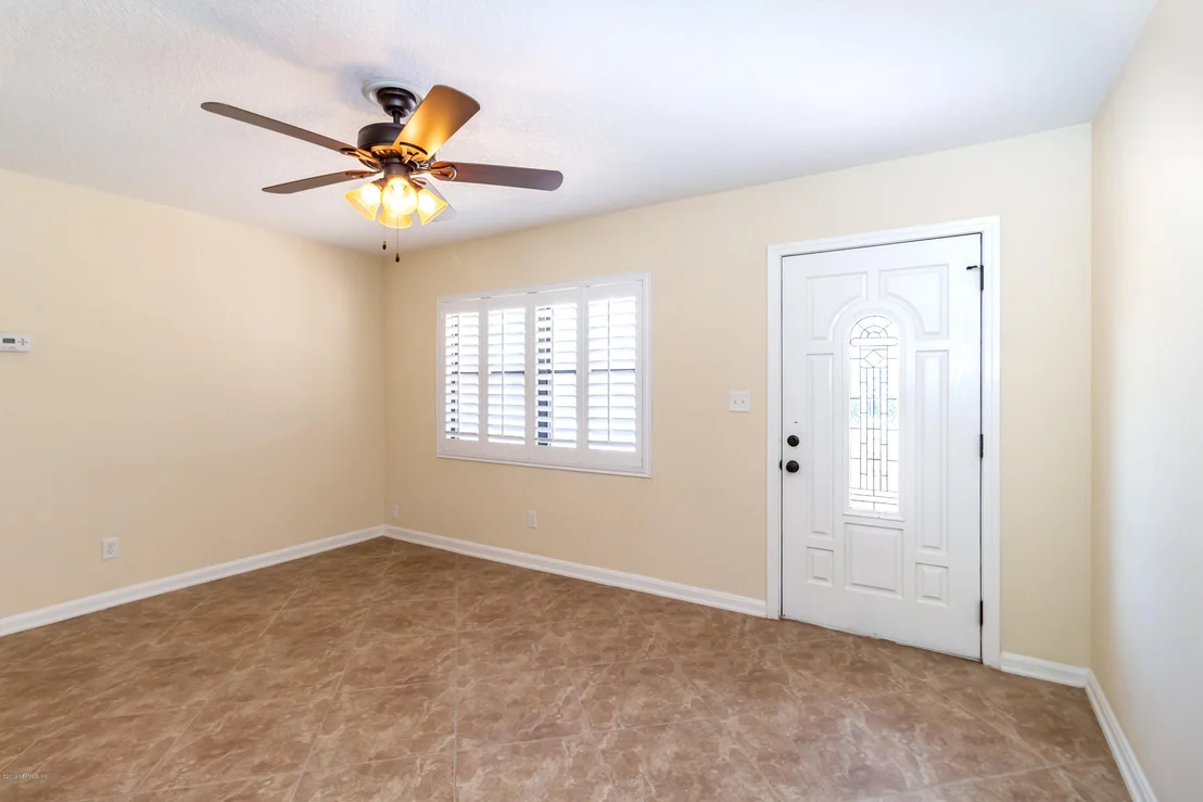 Photo of 705 PALM TREE Road