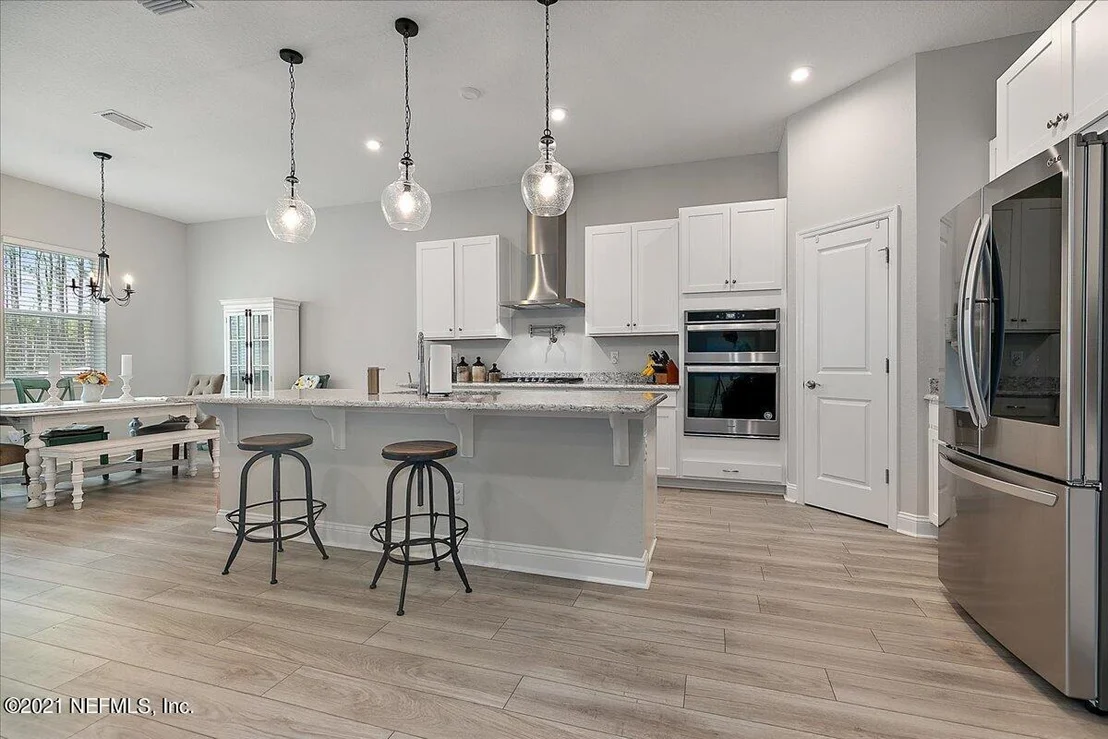 Photo of 105 OAK SHADOW Place