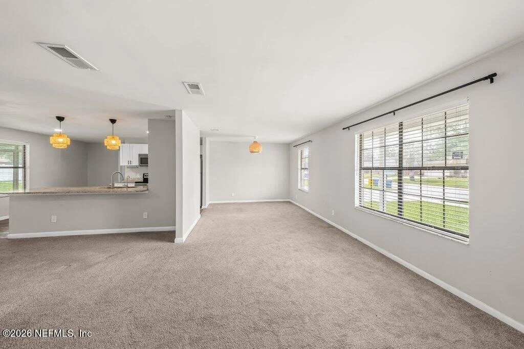 Photo of 1235 SQUIRREL Lane N