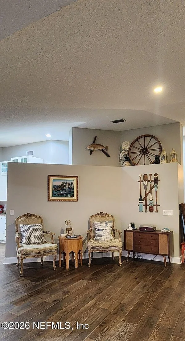Photo of 16039 SHELLCRACKER Road